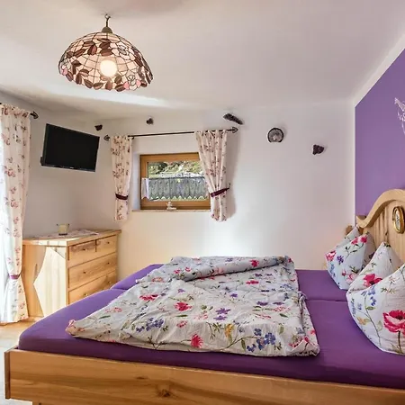 Apartment Amethyst